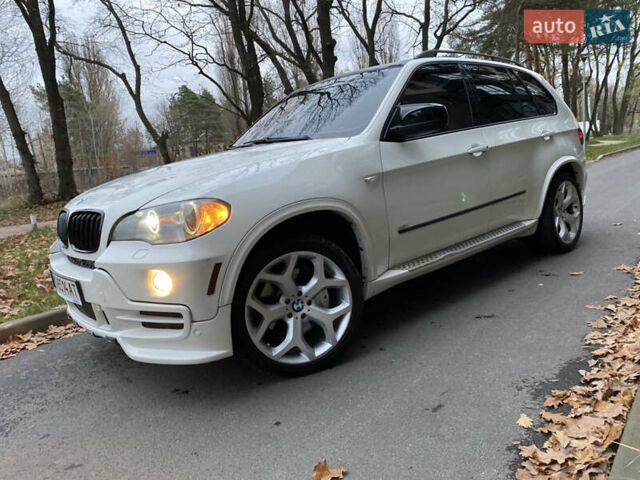 Белый БМВ Х5, объемом двигателя 4.8 л и пробегом 232 тыс. км за 11000 $, фото 25 на Automoto.ua