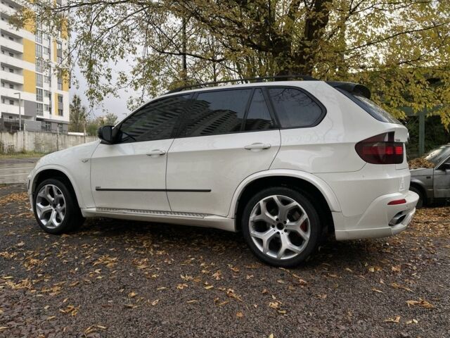 Белый БМВ Х5, объемом двигателя 4.8 л и пробегом 231 тыс. км за 9300 $, фото 9 на Automoto.ua