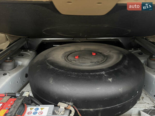 Белый БМВ Х5, объемом двигателя 3 л и пробегом 336 тыс. км за 9500 $, фото 17 на Automoto.ua