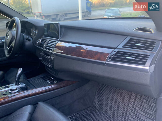 Белый БМВ Х5, объемом двигателя 4.8 л и пробегом 269 тыс. км за 10999 $, фото 31 на Automoto.ua