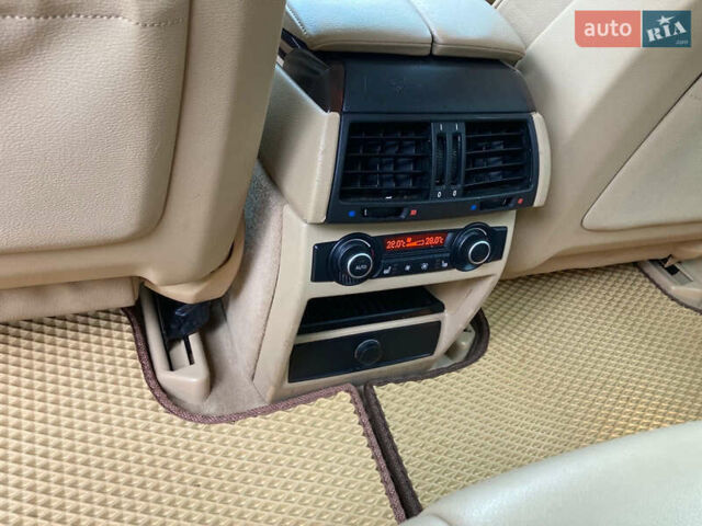 Белый БМВ Х5, объемом двигателя 3 л и пробегом 315 тыс. км за 12800 $, фото 19 на Automoto.ua