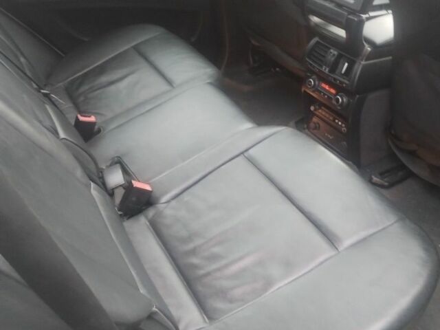 Белый БМВ Х5, объемом двигателя 3 л и пробегом 240 тыс. км за 11500 $, фото 12 на Automoto.ua