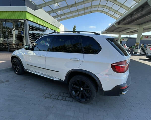 Білий БМВ Х5, об'ємом двигуна 4.8 л та пробігом 180 тис. км за 11499 $, фото 13 на Automoto.ua