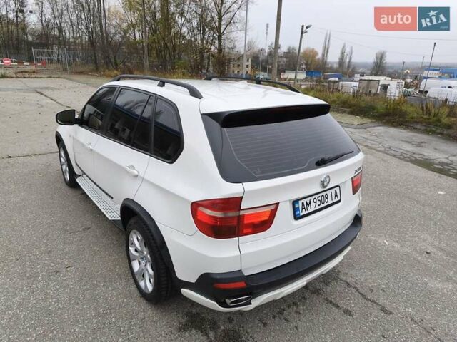 Белый БМВ Х5, объемом двигателя 3 л и пробегом 314 тыс. км за 14699 $, фото 49 на Automoto.ua