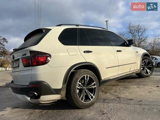 Белый БМВ Х5, объемом двигателя 4.8 л и пробегом 190 тыс. км за 9999 $, фото 14 на Automoto.ua