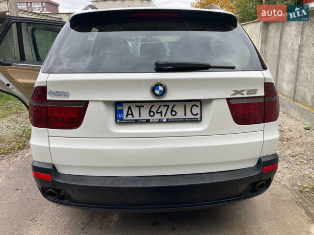 Белый БМВ Х5, объемом двигателя 3 л и пробегом 315 тыс. км за 12800 $, фото 3 на Automoto.ua
