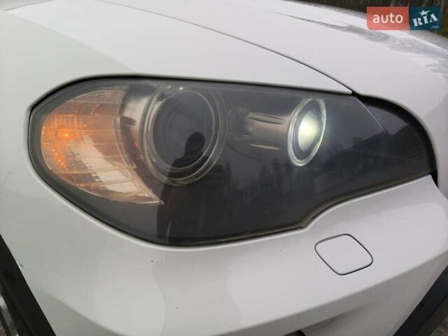 Белый БМВ Х5, объемом двигателя 3 л и пробегом 314 тыс. км за 14699 $, фото 4 на Automoto.ua