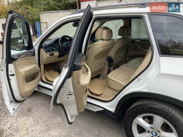 Белый БМВ Х5, объемом двигателя 3 л и пробегом 315 тыс. км за 11500 $, фото 12 на Automoto.ua