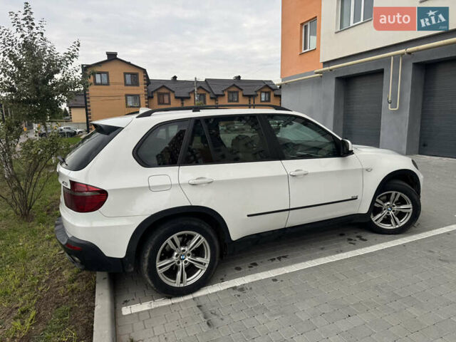 Белый БМВ Х5, объемом двигателя 3 л и пробегом 336 тыс. км за 9500 $, фото 11 на Automoto.ua