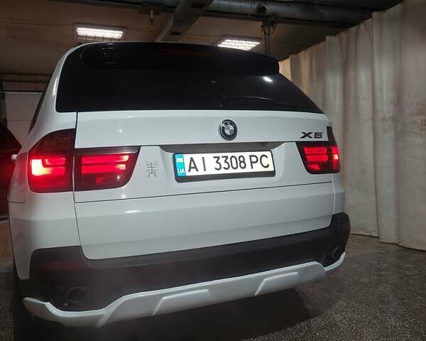 Белый БМВ Х5, объемом двигателя 3 л и пробегом 328 тыс. км за 12500 $, фото 46 на Automoto.ua