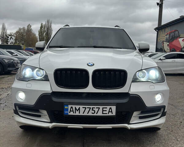 Белый БМВ Х5, объемом двигателя 2.99 л и пробегом 314 тыс. км за 14300 $, фото 43 на Automoto.ua