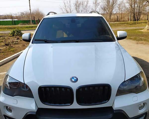 Білий БМВ Х5, об'ємом двигуна 4.8 л та пробігом 180 тис. км за 11499 $, фото 16 на Automoto.ua