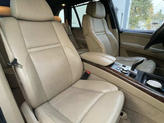 Белый БМВ Х5, объемом двигателя 4.8 л и пробегом 231 тыс. км за 9300 $, фото 20 на Automoto.ua