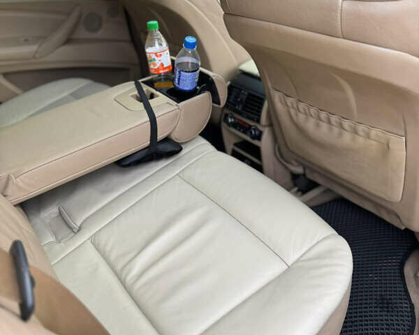 Белый БМВ Х5, объемом двигателя 3 л и пробегом 226 тыс. км за 11999 $, фото 32 на Automoto.ua