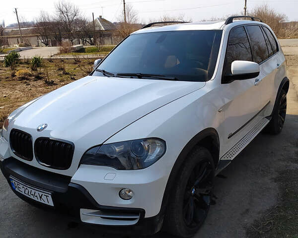 Білий БМВ Х5, об'ємом двигуна 4.8 л та пробігом 180 тис. км за 11499 $, фото 15 на Automoto.ua