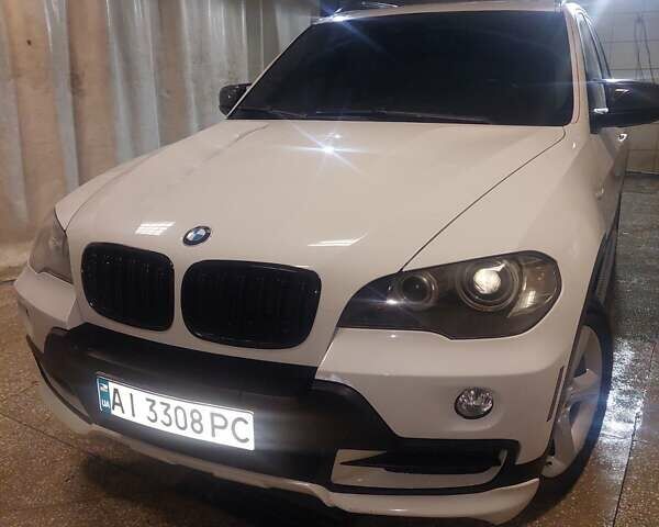 Белый БМВ Х5, объемом двигателя 3 л и пробегом 328 тыс. км за 12500 $, фото 9 на Automoto.ua