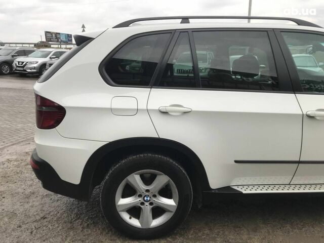 Белый БМВ Х5, объемом двигателя 3 л и пробегом 315 тыс. км за 10990 $, фото 5 на Automoto.ua