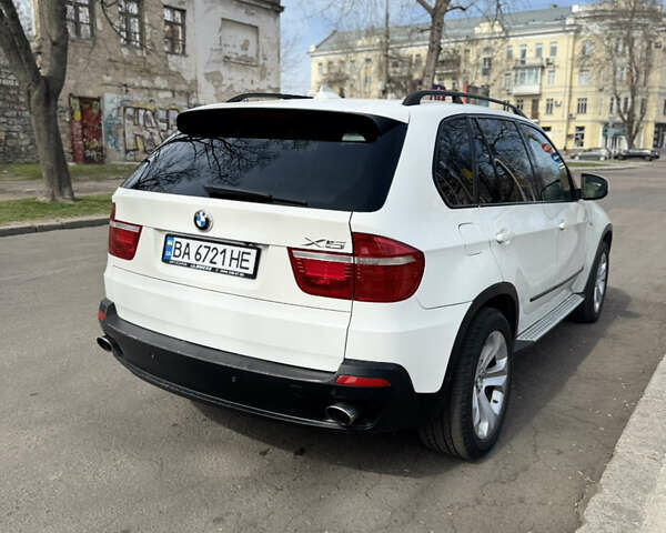 Белый БМВ Х5, объемом двигателя 3 л и пробегом 236 тыс. км за 11200 $, фото 3 на Automoto.ua