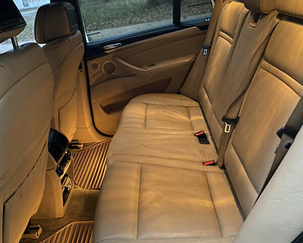 Белый БМВ Х5, объемом двигателя 4.8 л и пробегом 232 тыс. км за 11000 $, фото 60 на Automoto.ua