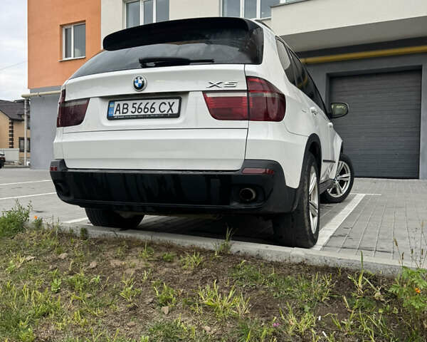 Белый БМВ Х5, объемом двигателя 3 л и пробегом 336 тыс. км за 9500 $, фото 13 на Automoto.ua