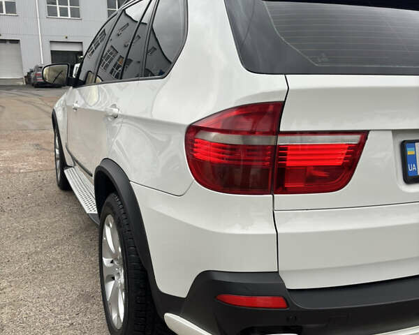 Белый БМВ Х5, объемом двигателя 2.99 л и пробегом 314 тыс. км за 14300 $, фото 16 на Automoto.ua