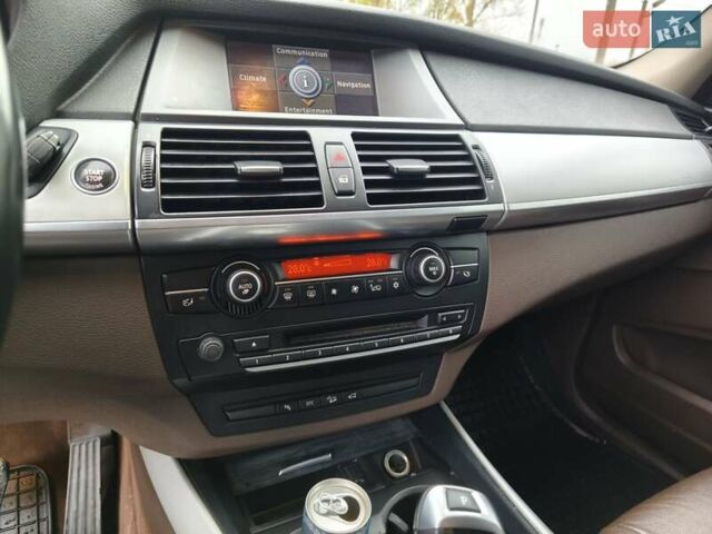 Белый БМВ Х5, объемом двигателя 3 л и пробегом 314 тыс. км за 14699 $, фото 20 на Automoto.ua