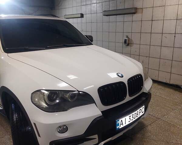 Белый БМВ Х5, объемом двигателя 3 л и пробегом 328 тыс. км за 12500 $, фото 6 на Automoto.ua