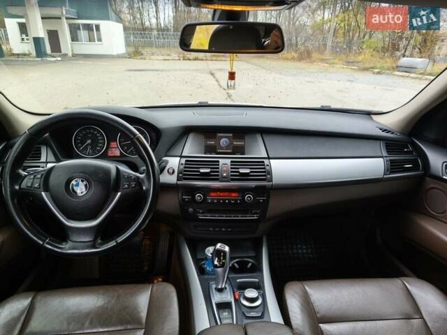 Белый БМВ Х5, объемом двигателя 3 л и пробегом 314 тыс. км за 14699 $, фото 36 на Automoto.ua