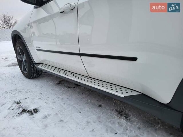 Белый БМВ Х5, объемом двигателя 3 л и пробегом 288 тыс. км за 12700 $, фото 40 на Automoto.ua