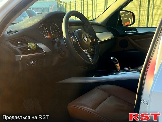 БМВ Х5 2009 в Николаеве на Automoto.ua Белый БМВ Х5, объемом двигателя 3 л и пробегом 284 тыс. км за 13499 $, фото 12 на Automoto.ua