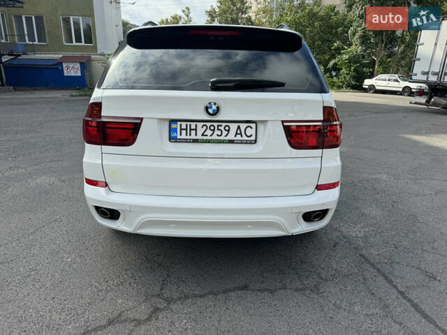 Белый БМВ Х5, объемом двигателя 2.99 л и пробегом 195 тыс. км за 15500 $, фото 5 на Automoto.ua