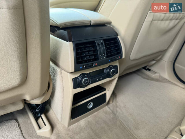 Белый БМВ Х5, объемом двигателя 2.99 л и пробегом 195 тыс. км за 15500 $, фото 11 на Automoto.ua