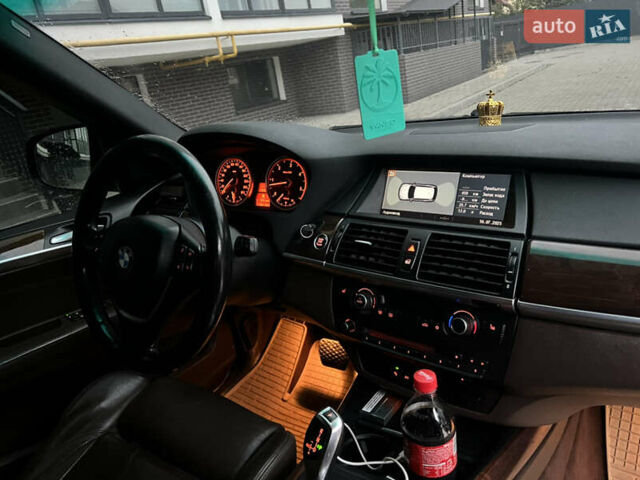 Белый БМВ Х5, объемом двигателя 2.99 л и пробегом 319 тыс. км за 14999 $, фото 14 на Automoto.ua