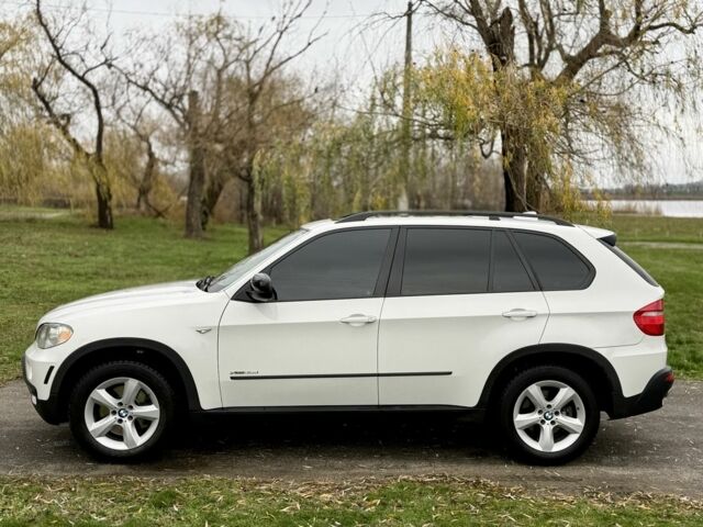 Белый БМВ Х5, объемом двигателя 3 л и пробегом 251 тыс. км за 13800 $, фото 7 на Automoto.ua