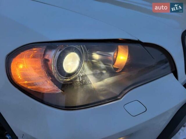Белый БМВ Х5, объемом двигателя 3 л и пробегом 288 тыс. км за 12700 $, фото 6 на Automoto.ua