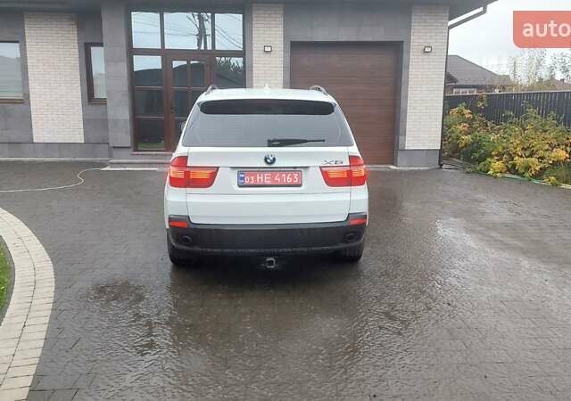 Белый БМВ Х5, объемом двигателя 3 л и пробегом 264 тыс. км за 15000 $, фото 6 на Automoto.ua