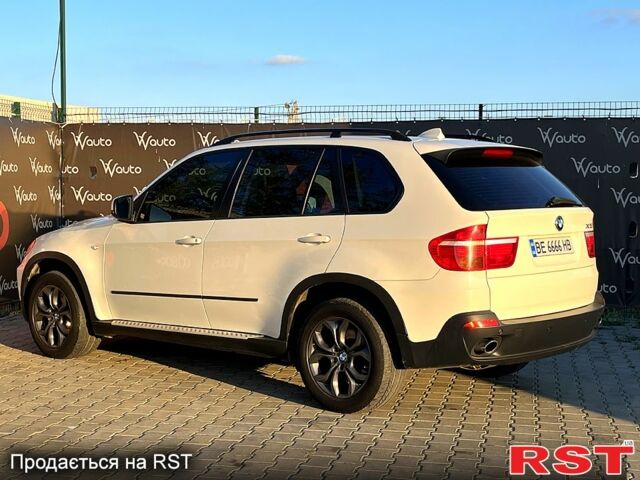 БМВ Х5 2009 в Николаеве на Automoto.ua Белый БМВ Х5, объемом двигателя 3 л и пробегом 284 тыс. км за 13499 $, фото 1 на Automoto.ua