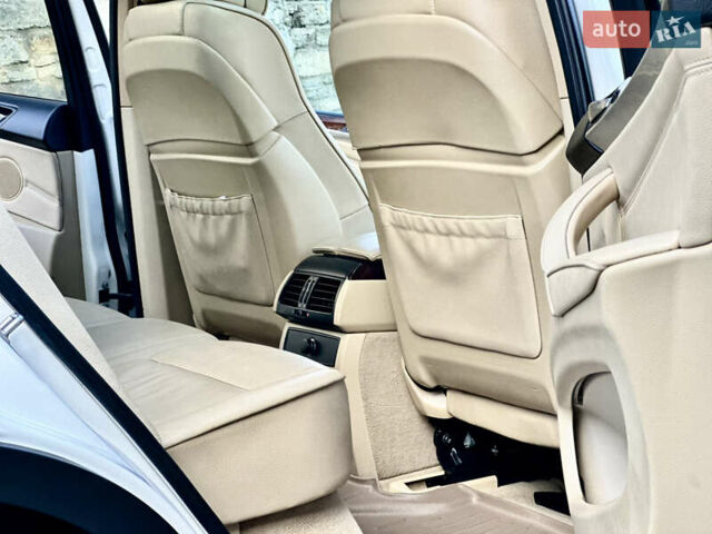 Білий БМВ Х5, об'ємом двигуна 3 л та пробігом 244 тис. км за 13800 $, фото 111 на Automoto.ua