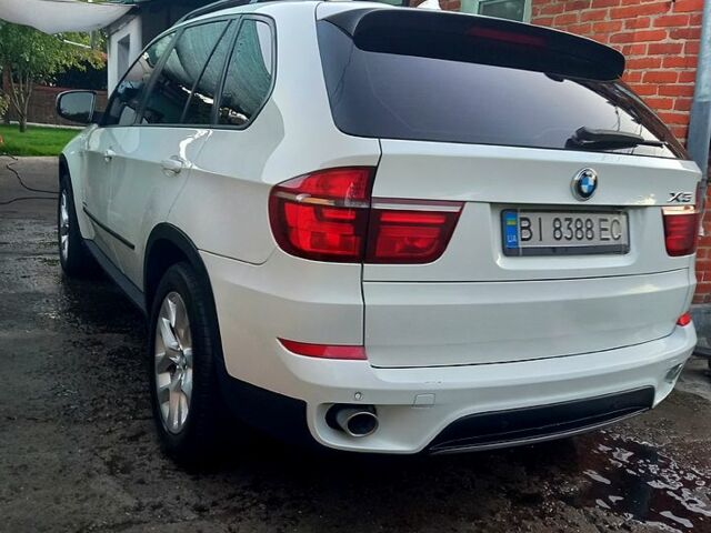 Белый БМВ Х5, объемом двигателя 3 л и пробегом 320 тыс. км за 16800 $, фото 3 на Automoto.ua