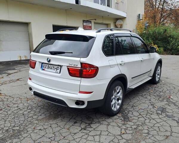 Белый БМВ Х5, объемом двигателя 3 л и пробегом 145 тыс. км за 17500 $, фото 4 на Automoto.ua