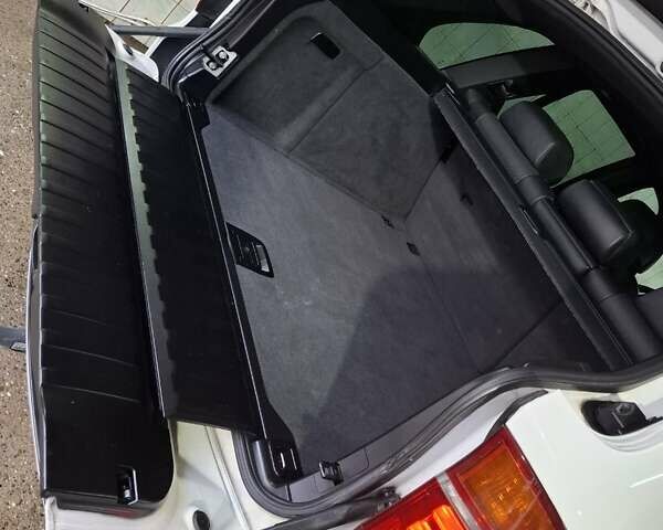 Белый БМВ Х5, объемом двигателя 3 л и пробегом 252 тыс. км за 23000 $, фото 15 на Automoto.ua