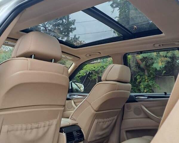 Белый БМВ Х5, объемом двигателя 3 л и пробегом 145 тыс. км за 17500 $, фото 11 на Automoto.ua