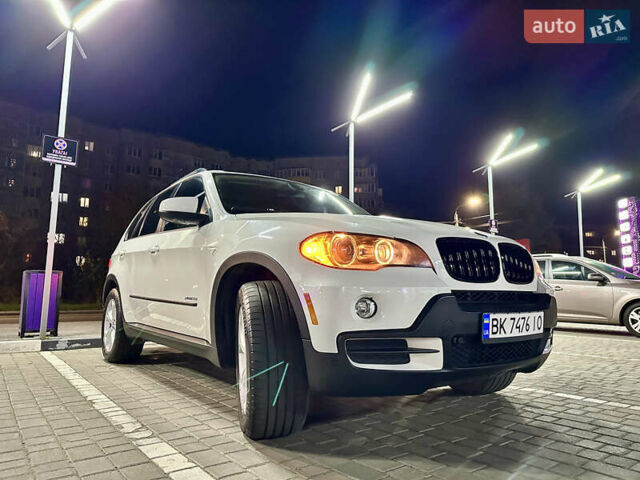Белый БМВ Х5, объемом двигателя 3 л и пробегом 244 тыс. км за 11700 $, фото 2 на Automoto.ua