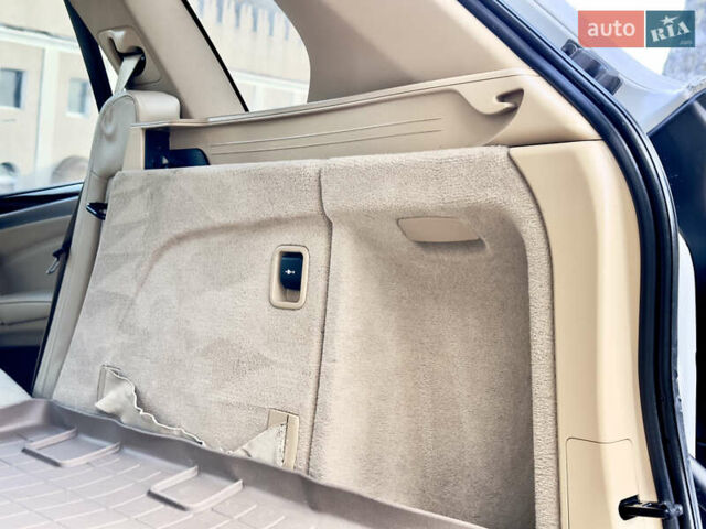 Білий БМВ Х5, об'ємом двигуна 3 л та пробігом 244 тис. км за 13800 $, фото 126 на Automoto.ua