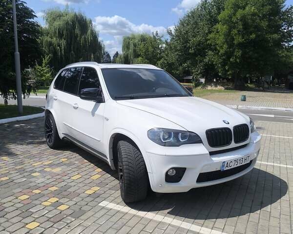 Белый БМВ Х5, объемом двигателя 2.98 л и пробегом 275 тыс. км за 15600 $, фото 5 на Automoto.ua