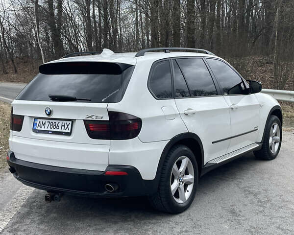 Белый БМВ Х5, объемом двигателя 3 л и пробегом 420 тыс. км за 9300 $, фото 3 на Automoto.ua