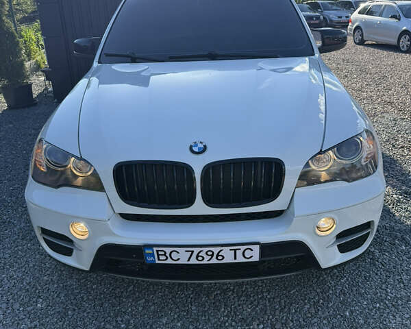 Белый БМВ Х5, объемом двигателя 2.98 л и пробегом 250 тыс. км за 13999 $, фото 16 на Automoto.ua