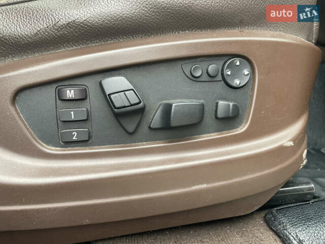 Белый БМВ Х5, объемом двигателя 3 л и пробегом 420 тыс. км за 9300 $, фото 13 на Automoto.ua