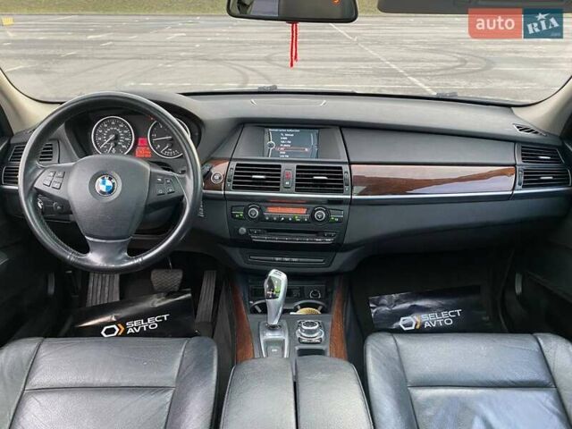 Білий БМВ Х5, об'ємом двигуна 3 л та пробігом 309 тис. км за 12990 $, фото 9 на Automoto.ua