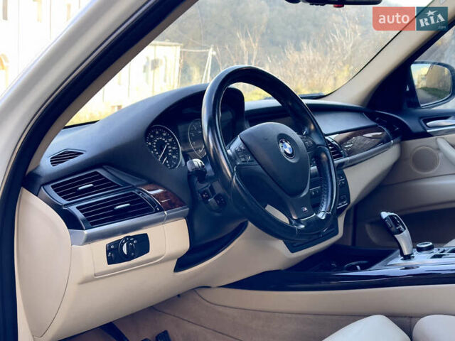Білий БМВ Х5, об'ємом двигуна 3 л та пробігом 244 тис. км за 13800 $, фото 62 на Automoto.ua